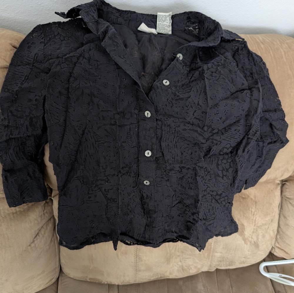 Black Lace Medium Top - Picture 3 of 4